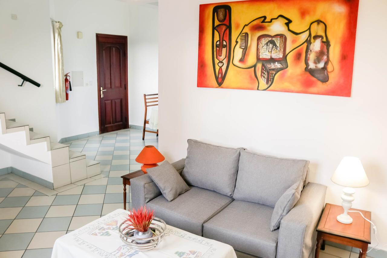 Tchero Appartement 1 Douala Esterno foto